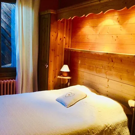 Au Refuge De Blanche Bed & Breakfast Seythenex Exterior photo